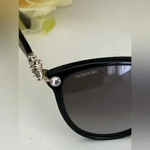 Swarovski Sunglasses SK362 women sunglasses. Swarovski | Accessories | Swarovski Sunglasses Sk362 Women  main image 4